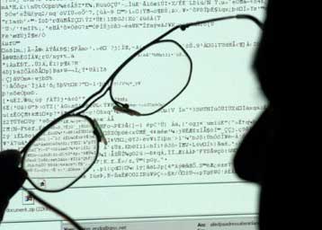 Βρετανός χάκερ με πλούσιο «βιογραφικό» εντοπίστηκε από την Αστυνομία στην Κρήτη