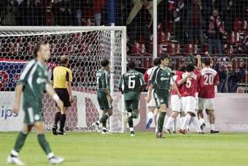 Απογοητευμένοι αλλά αισιόδοξοι επέστρεψαν οι παίκτες του Παναθηναϊκού