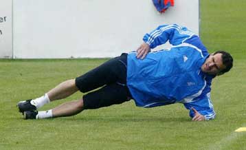 Ετοιμάζεται να επιστρέψει ο Νταμπίζας φορώντας τη φανέλα της Λάρισας