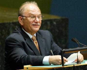 Επανέρχεται ο Ταλάτ στα περί επιστροφής των Βαρωσίων έναντι του απ ευθείας εμπορίου