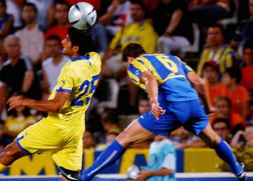 Ανοιχτή η πρόκριση για ΑΠΟΕΛ και Ομόνοια στον επόμενο γύρο του Κυπέλλου UEFA