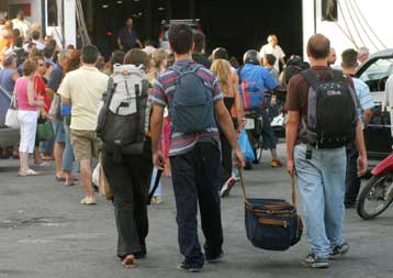 Με αίθριο καιρό και αυξημένα μέτρα η έξοδος του Δεκαπενταύγουστου