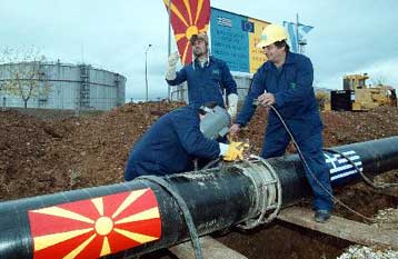 Πλεονασματικό είναι το εμπορικό ισοζύγιο με την ΠΓΔΜ, υποστηρίζει το ΥΠΕΞ