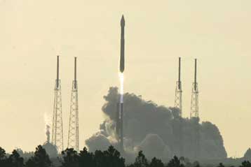 Σε πορεία για τον Αρη ο αναγνωριστικός δορυφόρος MRO της NASA