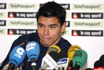 Στη Σεβίλη συνεχίζει την καριέρα του ο Σαβιόλα