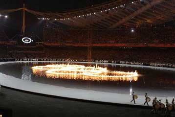 Ένα χρόνο μετά τη μαγεία οι μνήνες της Ολυμπιακής Αθήνας ξυπνούν