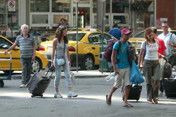 Επί ποδός η Τροχαία για την επιστροφή των εκδρομέων του τριημέρου