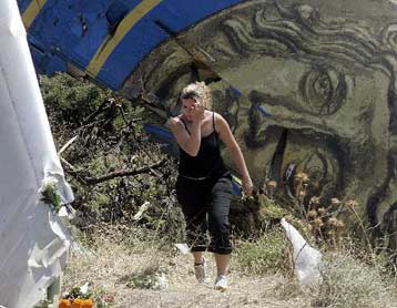 Από την πρόσκρουση βρήκαν το θάνατο επιβάτες του μοιραίου Boeing