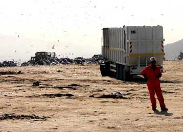 Επιστροφή της Αττικής στις παράνομες χωματερές φοβούνται οι αρμόδιοι