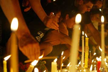 Εθνικό πένθος σε Κύπρο και Ελλάδα για τα 121 θύματα της αεροπορικής τραγωδίας