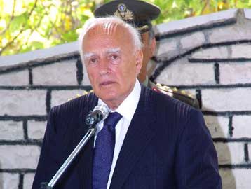 Παρουσία Παπούλια η εκδήλωση μνήμης για τη ναζιστική σφαγή στο Κομμένο Αρτας