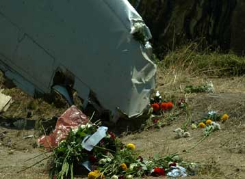 Παιδί που επέβαινε στο μοιραίο Boeing ζούσε και μετά την πρόσκρουση