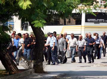 Από την Παρασκευή η αναγνώριση των θυμάτων της αεροπορικής τραγωδίας μέσω DNA