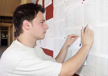 Έως τις 25 Αυγούστου ανακοινώνονται οι βάσεις για την εισαγωγή σε ΑΕΙ και ΤΕΙ