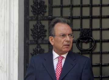 Σύσκεψη στο Μέγαρο Μαξίμου για τη συνεχιζόμενη αύξηση των τιμών του πετρελαίου