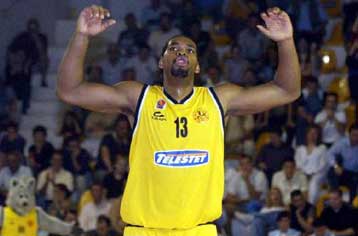 Πέθανε ξαφνικά την Παρασκευή σε ηλικία 28 χρόνων ο Κένυον Τζόουνς