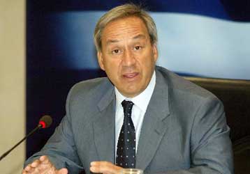 Σφικτή οικονομική πολιτική το 2006 – Μειώσεις φόρων από το 2007