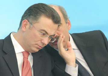 Προς θεσμοθέτηση του 42% στις δημοτικές εκλογές προχωρεί η κυβέρνηση