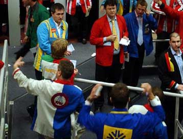 Επιμένει πάνω από τα 65 δολάρια το πετρέλαιο