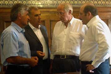 Απουσία Παπανδρέου η πρώτη συνεδρίαση των συντονιστών του ΠΑΣΟΚ εν όψει ΔΕΘ