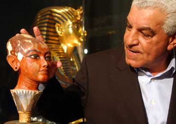 Την επιστροφή των αρχαιοτήτων της από μεγάλα μουσεία του κόσμου ζητά η Αίγυπτος