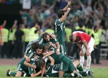 Ο Κώτσιος έδωσε το… σεντόνι στον Παναθηναϊκό, 4-1 τη Βίσλα στην παράταση