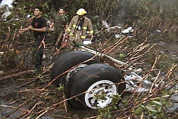 Πτώση Boeing στο βορειοανατολικό Περού με 41 από τους 100 επιβαίνοντες νεκρούς