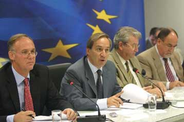 Ευρεία σύσκεψη στο υπουργείο Οικονομίας για τον προϋπολογισμό του 2006