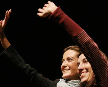 Στο «φως» η συμφωνία για την απελευθέρωση των Ιταλίδων ομήρων στο Ιράκ το Σεπτέμβριο