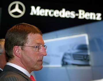 Σε ανάκληση τριών μοντέλων τους προχωρούν η Mercedes-Benz και η HYUNDAI