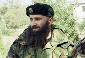 Ο πολέμαρχος Μπασάγεφ αντιπρόεδρος στην αυτονομιστική «κυβέρνηση» της Τσετσενίας
