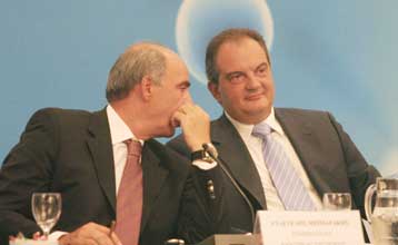 Σφοδρή επίθεση Μεϊμαράκη στο ΠΑΣΟΚ με αφορμή την αλλαγή εκλογής δημάρχων και νομαρχών