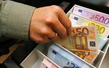 Αυξήσεις στους βασικούς μισθούς από την 1η Σεπτεμβρίου