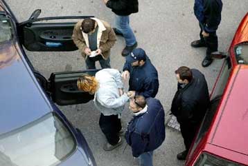 Σύλληψη 24χρονου που πυροβόλησε αστυνομικό στη Νίκαια