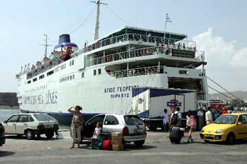 Την άρση της 35ετίας στα πλοία επιζητούν οι ακτοπλόοι