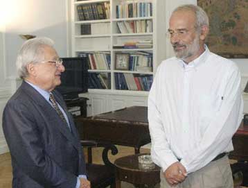 Να αξιοποιηθούν οι διεθνείς πιέσεις προς την Τουρκία, ζητά ο Αλέκος Αλαβάνος