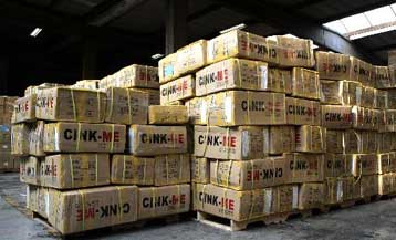 Κίνδυνο ανατιμήσεων επικαλείται η Κομισιόν για την αποδέσμευση των κινεζικών προϊόντων