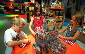 Φόβοι για μεγάλες επιβαρύνσεις στον οικογενειακό προϋπολογισμό από τα σχολικά είδη