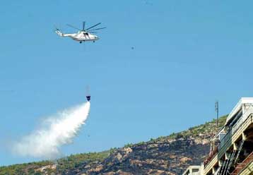 Υπό πλήρη έλεγχο τέθηκε η μεγάλη πυρκαγιά στο έλος της Αγυιάς, κοντά στην Πάτρα