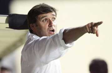 Οργανωμένη αλλά χωρίς φαντασία η Μέταλουργκ, λέει ο Καραγεωργίου