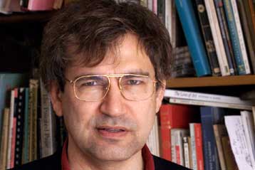 Με φυλάκιση απειλείται Τούρκος συγγραφέας λόγω δηλώσεων για τη Γενοκτονία των Αρμενίων