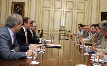 Αποκομματικοποίηση του κράτους ζήτησε από τον πρωθυπουργό η ΑΔΕΔΥ