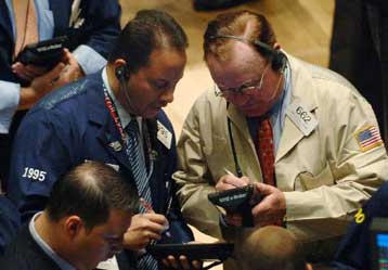 Στο «κόκκινο» η Γουόλ Στριτ, απώλειες στα ευρωπαϊκά χρηματιστήρια την Πέμπτη