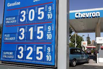 Και με ξένα δεξαμενόπλοια η μεταφορά πετρελαίου στις ΗΠΑ λόγω του τυφώνα Κατρίνα