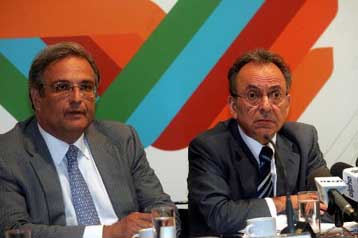 Συνομιλίες του υπουργείου Ανάπτυξης με ξένες αλυσίδες καταστημάτων για το λιανεμπόριο