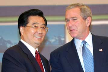 Ακυρώθηκε η επίσκεψη του Κινέζου προέδρου στις ΗΠΑ λόγω του κυκλώνα Κατρίνα