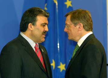 «Περιέργη» η ένταξη της Τουρκίας στην ΕΕ, ενώ περιμένει η Κροατία, λέει ο Β.Σιούσελ