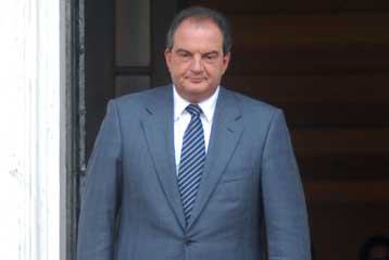 Τρία σενάρια εξετάζει το Μέγαρο Μαξίμου για τις προσλήψεις στις ΔΕΚΟ