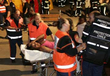 Νεαρά κορίτσια ομολογούν ότι ευθύνονται για τη φωτιά στην πολυκατοικία του Παρισιού