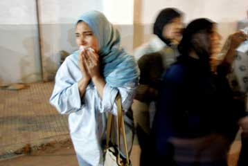 Τουλάχιστον 32 νεκροί από πυρκαγιά σε θέατρο της Αιγύπτου